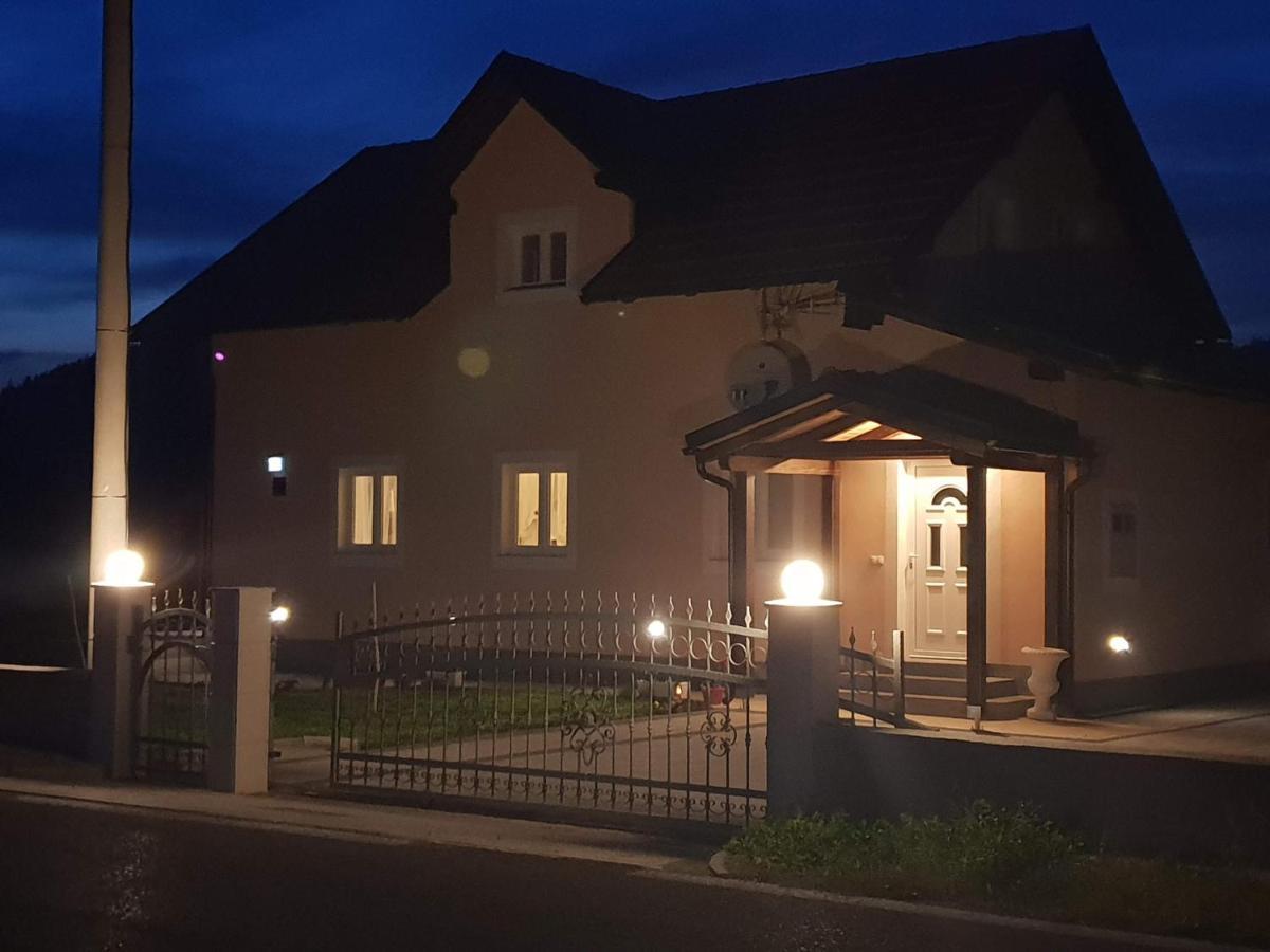 Villa Lady Di Plitvice Vrhovine Buitenkant foto