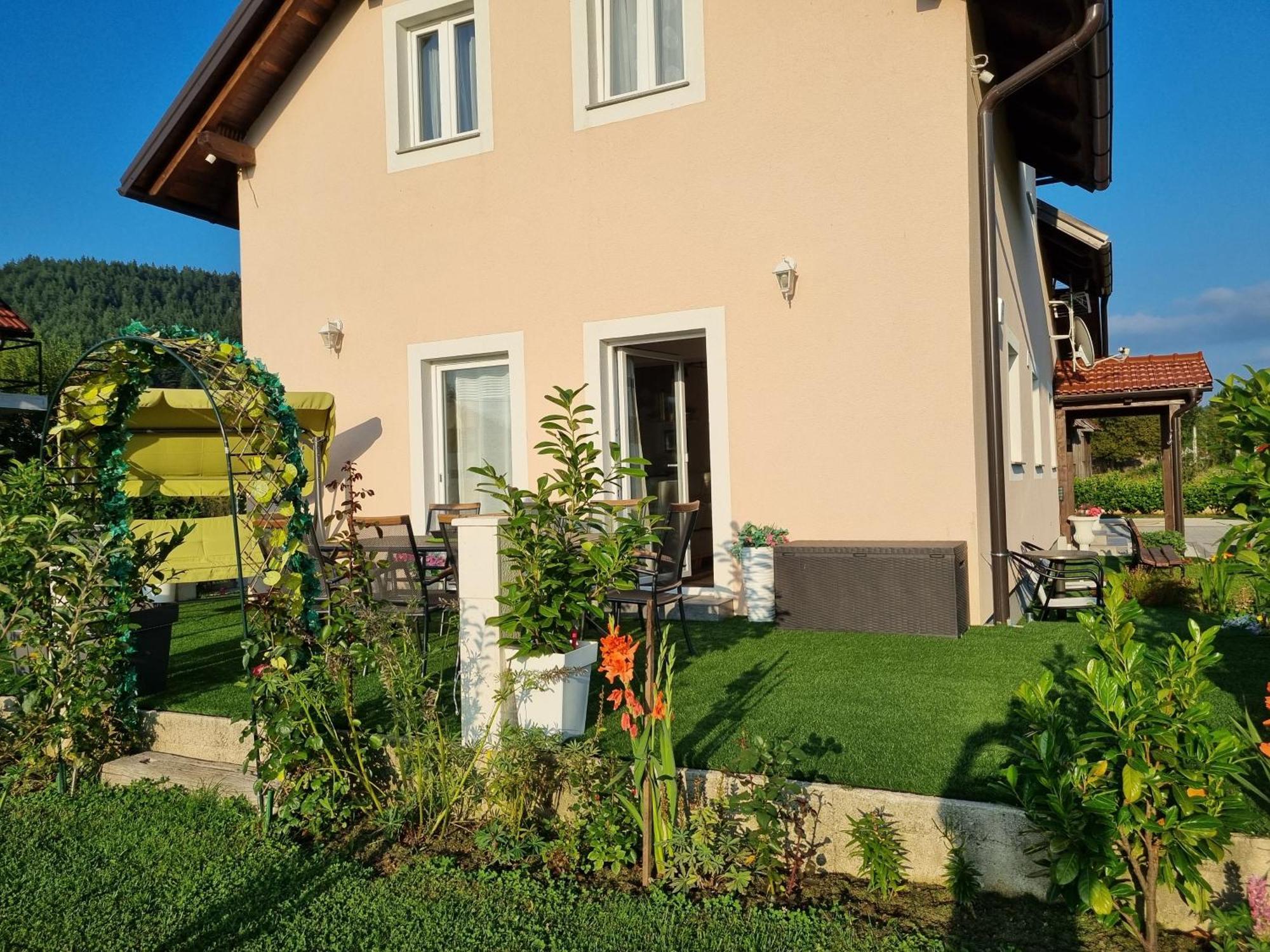 Villa Lady Di Plitvice Vrhovine Buitenkant foto